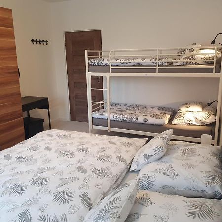 Family Apartman Kovarska Apartment Екстериор снимка