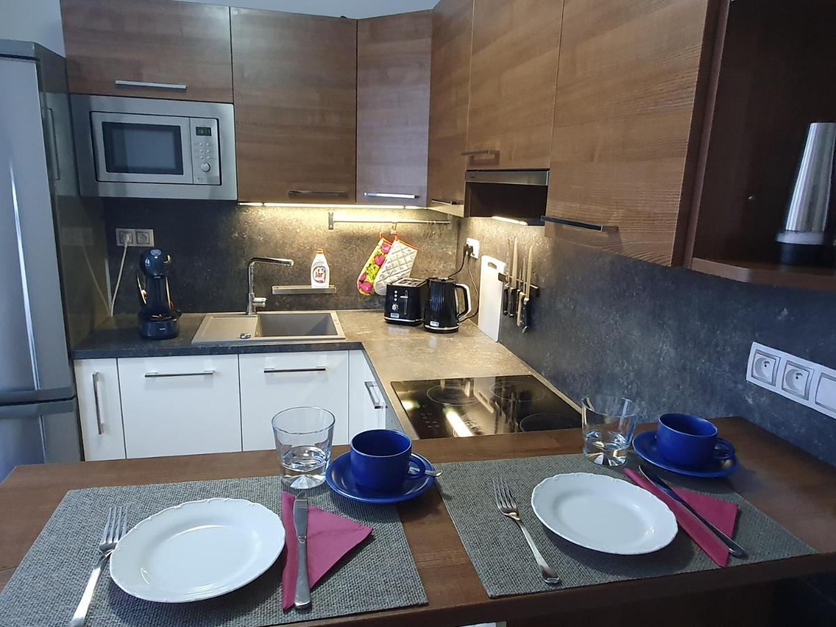 Family Apartman Kovarska Apartment Екстериор снимка