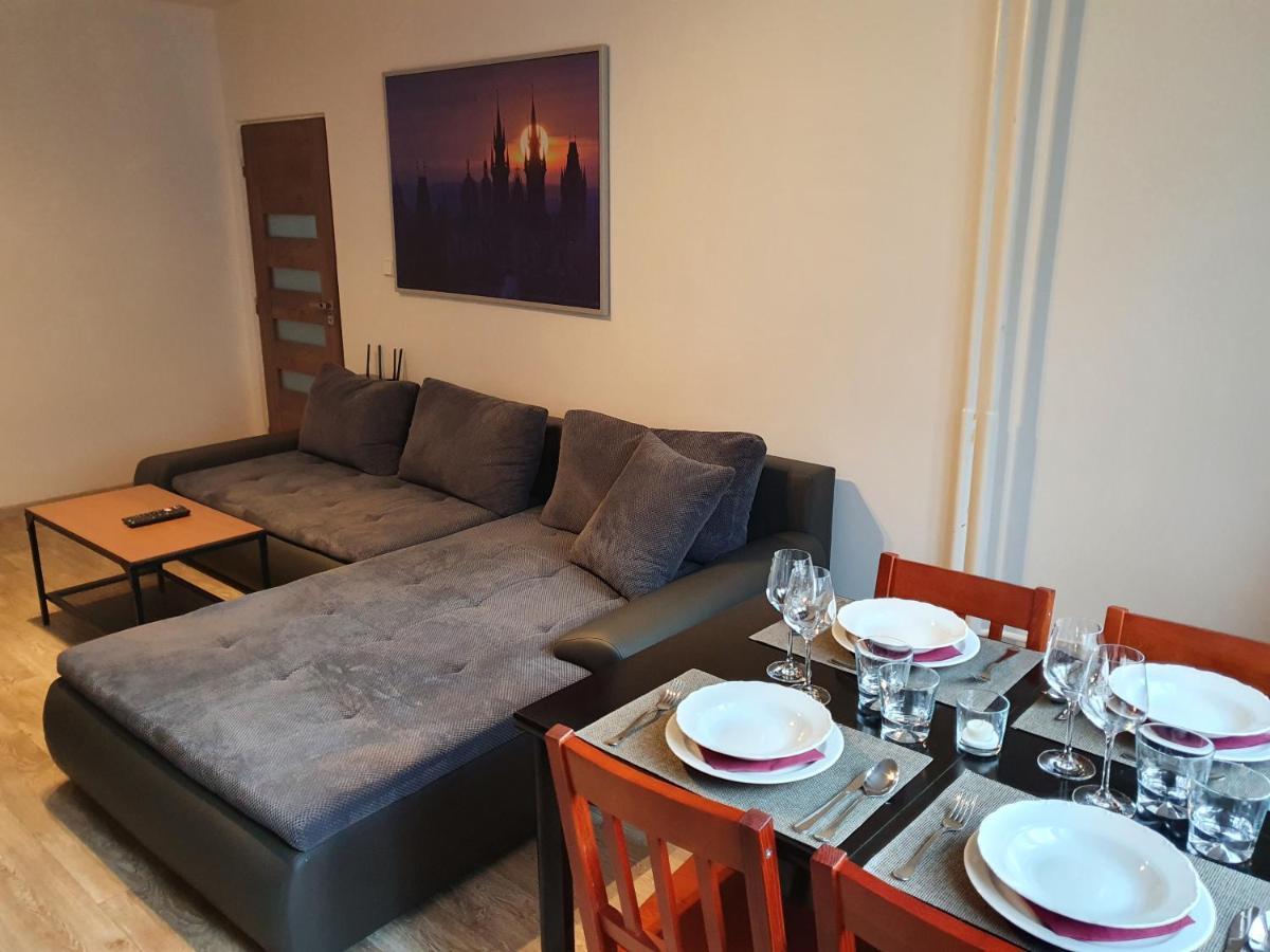 Family Apartman Kovarska Apartment Екстериор снимка